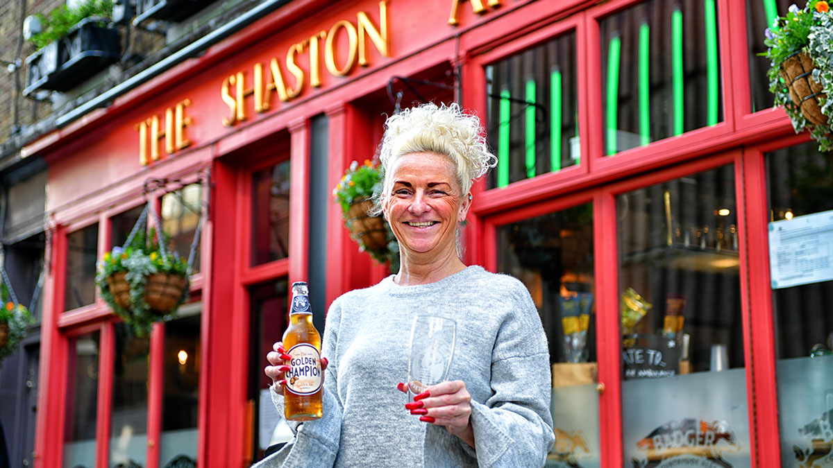 The Shaston Arms exterior with customer