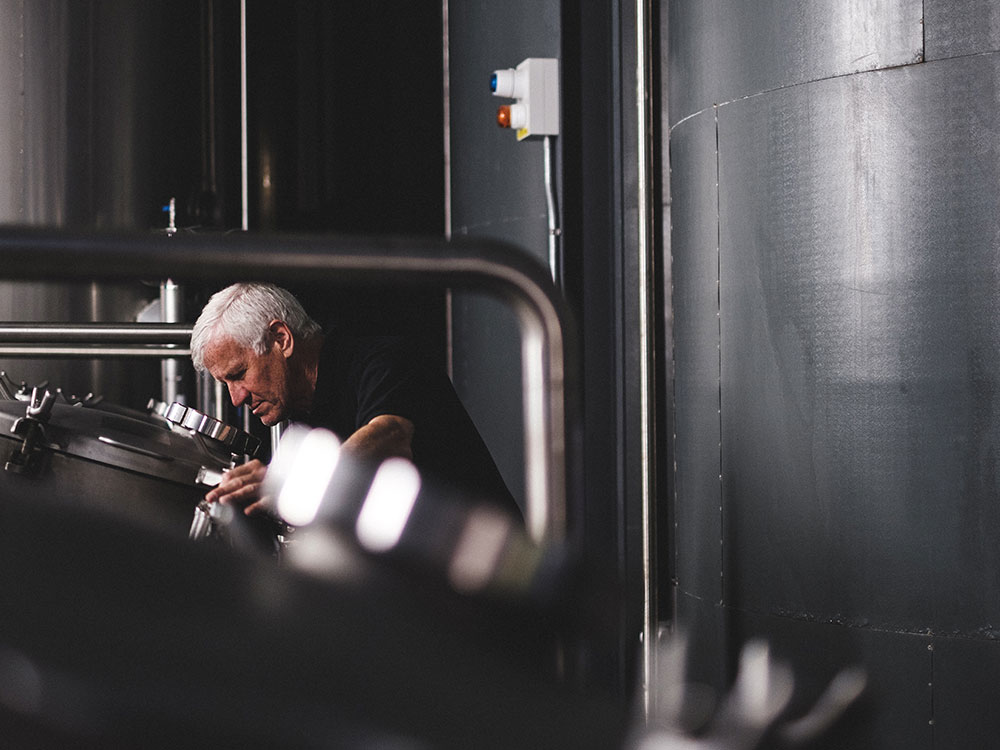 HW4by3-BreweryTour-Tourcarousel5